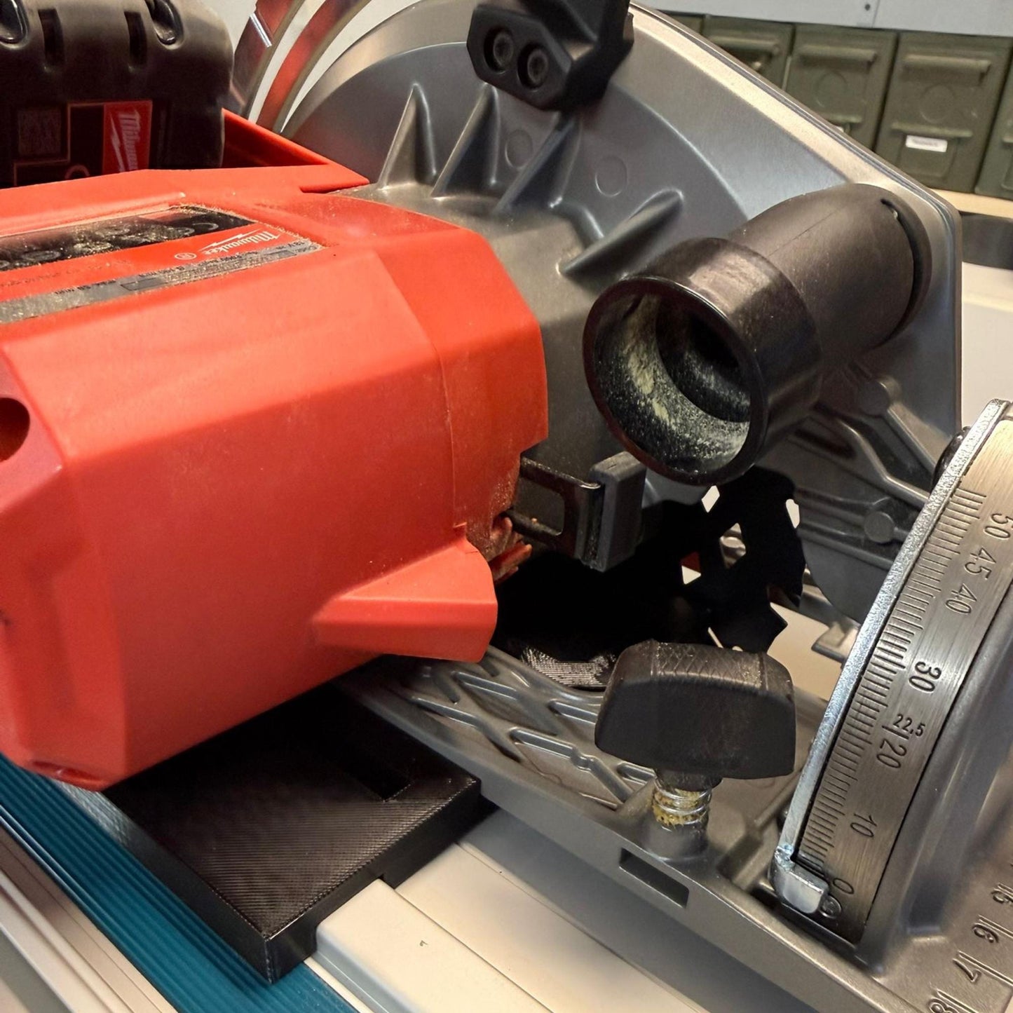 Milwaukee M18 Track Saw Adapter for Makita Rail | STL + 3MF File
