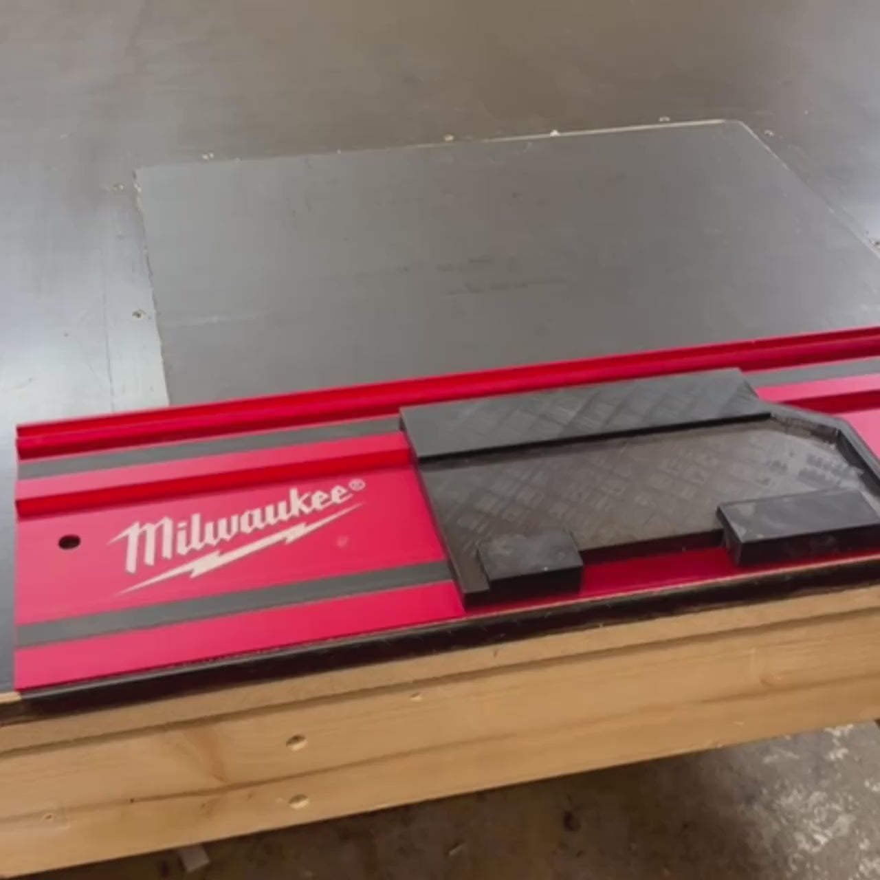 DeWalt Track Saw Adapter for Milwaukee GR1400 Rail | STL + 3MF File